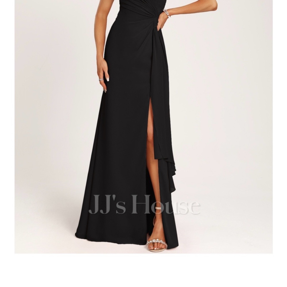 JJs House Elegant Black Maxi Dress